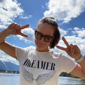 Meet your Posher, Sonya